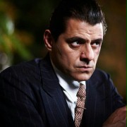 Vince Colosimo w Zagadki kryminalne panny Fisher