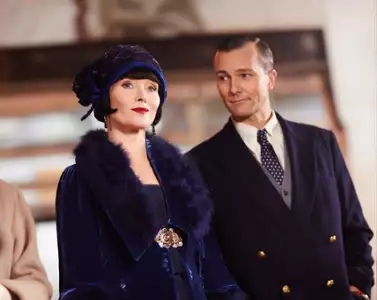 Zagadki kryminalne panny Fisher - galeria zdjęć - filmweb