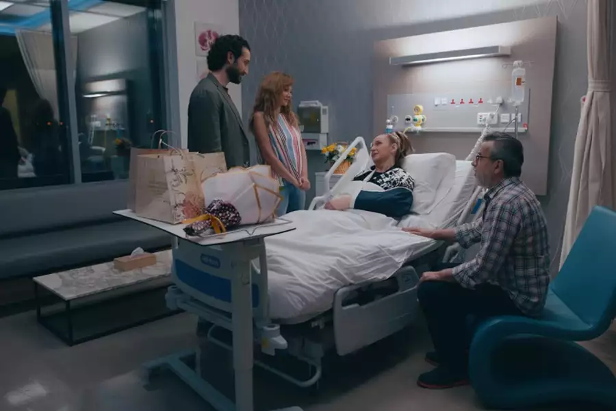 Transit - galeria zdjęć - filmweb