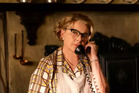 Julia - galeria zdjęć - filmweb