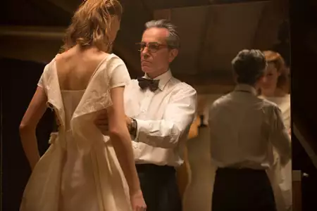 Nić widmo - galeria zdjęć - filmweb
