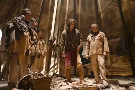 Walker: Independence - galeria zdjęć - filmweb