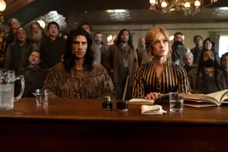 Walker: Independence - galeria zdjęć - filmweb
