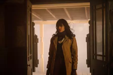 Walker: Independence - galeria zdjęć - filmweb