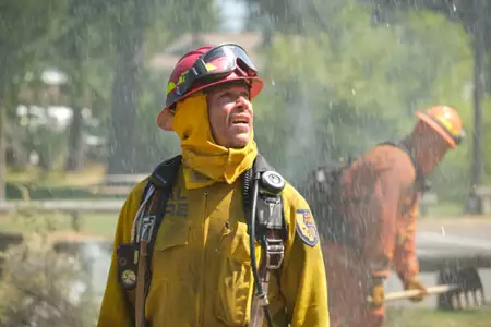 Fire Country - galeria zdjęć - filmweb