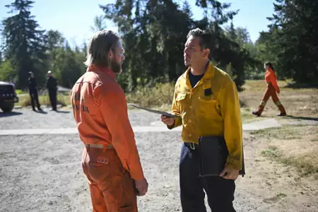 Fire Country - galeria zdjęć - filmweb
