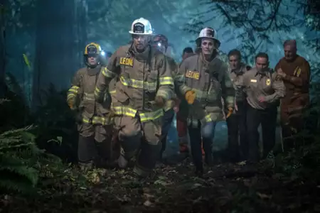 Fire Country - galeria zdjęć - filmweb