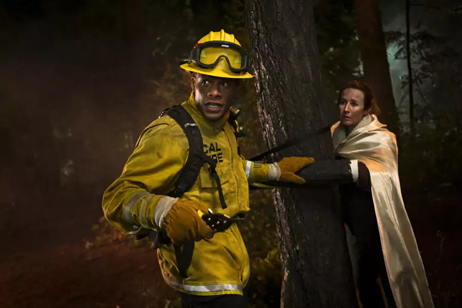 Fire Country - galeria zdjęć - filmweb