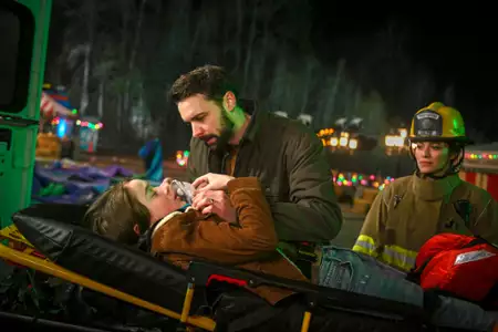Fire Country - galeria zdjęć - filmweb