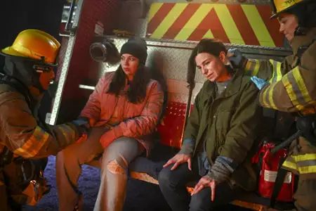 Fire Country - galeria zdjęć - filmweb