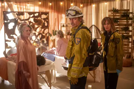 Fire Country - galeria zdjęć - filmweb