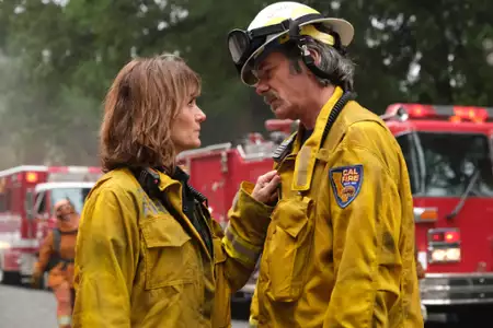 Fire Country - galeria zdjęć - filmweb