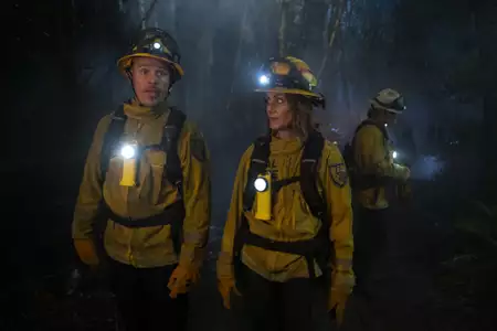 Fire Country - galeria zdjęć - filmweb