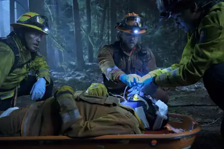 Fire Country - galeria zdjęć - filmweb