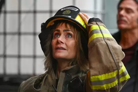 Fire Country - galeria zdjęć - filmweb