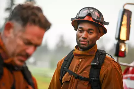Fire Country - galeria zdjęć - filmweb