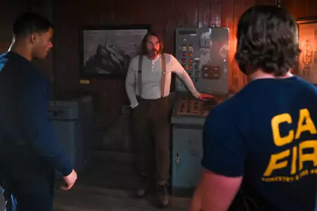 Fire Country - galeria zdjęć - filmweb