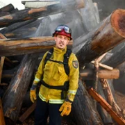 Fire Country - galeria zdjęć - filmweb