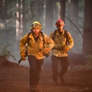 Fire Country - galeria zdjęć - filmweb