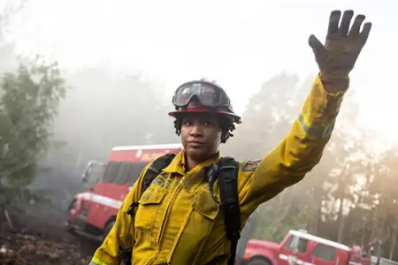 Fire Country - galeria zdjęć - filmweb