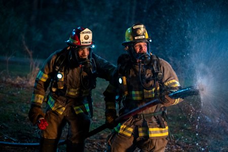 Sezon 4 Odcinek 15 Making Things Go Boom