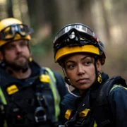 Fire Country - galeria zdjęć - filmweb