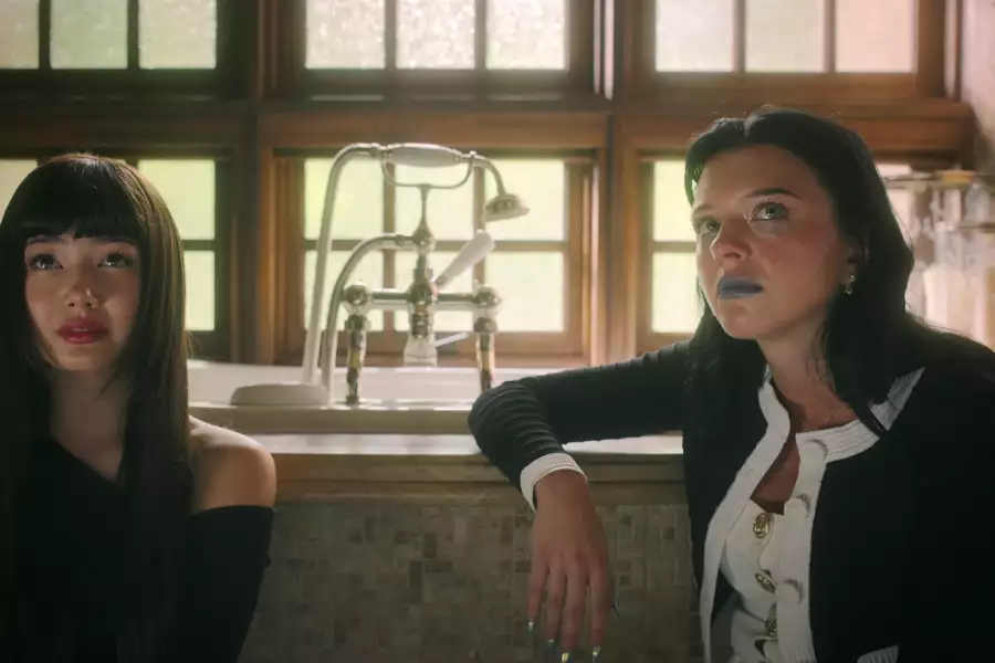 Kakegurui: Bet - galeria zdjęć - filmweb