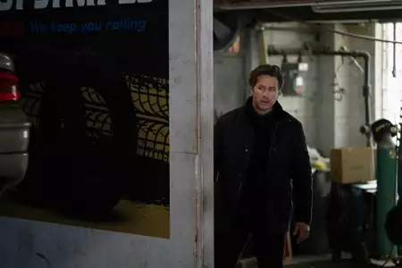 Turbulencje - galeria zdjęć - filmweb