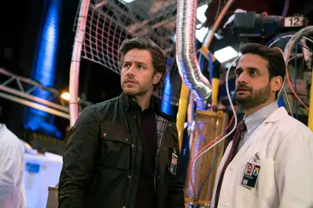 Turbulencje - galeria zdjęć - filmweb