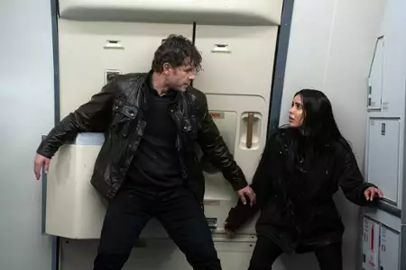 Turbulencje - galeria zdjęć - filmweb