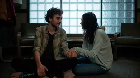 Turbulencje - galeria zdjęć - filmweb