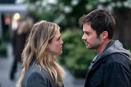 Turbulencje - galeria zdjęć - filmweb