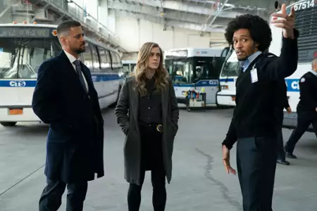 Turbulencje - galeria zdjęć - filmweb