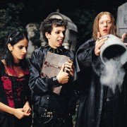 Noc żywych kretynów - galeria zdjęć - filmweb