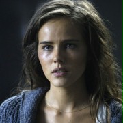 Isabel Lucas w Daybreakers - Świt