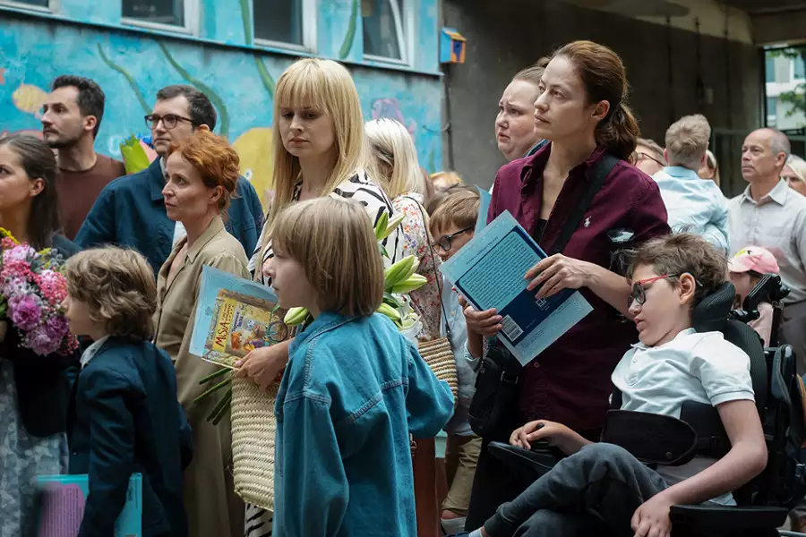 Matki pingwinów - galeria zdjęć - filmweb