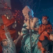 Matki pingwin&oacute;w - galeria zdjęć - filmweb