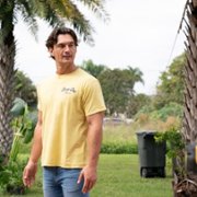 Going Home with Tyler Cameron - galeria zdjęć - filmweb