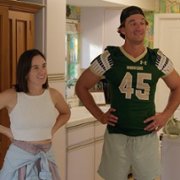 Going Home with Tyler Cameron - galeria zdjęć - filmweb