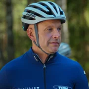 Ute och cyklar - galeria zdjęć - filmweb