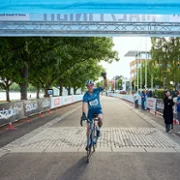 Ute och cyklar - galeria zdjęć - filmweb