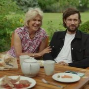 Jack Whitehall: Fatherhood with My Father - galeria zdjęć - filmweb