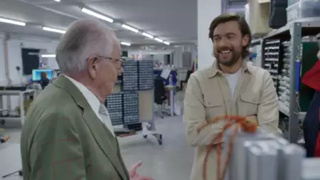 Jack Whitehall: Ojcostwo z moim ojcem - galeria zdjęć - filmweb