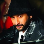 Shortkut - The Con Is On - galeria zdjęć - filmweb
