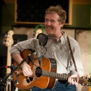 Glen Hansard w Parenthood