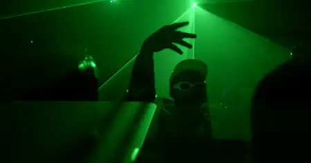 Rave - galeria zdjęć - filmweb