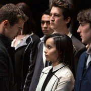 Niezgodna - galeria zdjęć - filmweb
