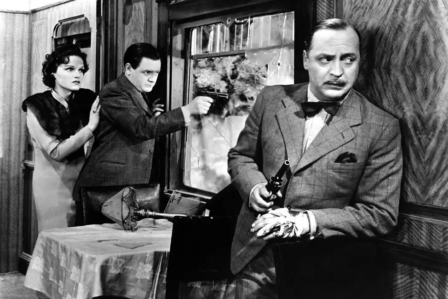 Starsza pani znika - galeria zdjęć - filmweb