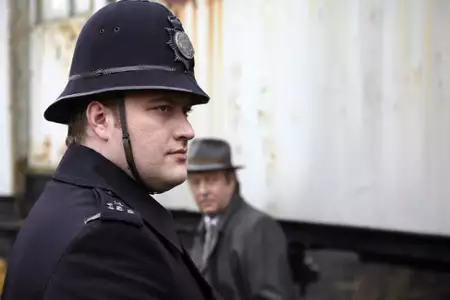 Endeavour - galeria zdjęć - filmweb
