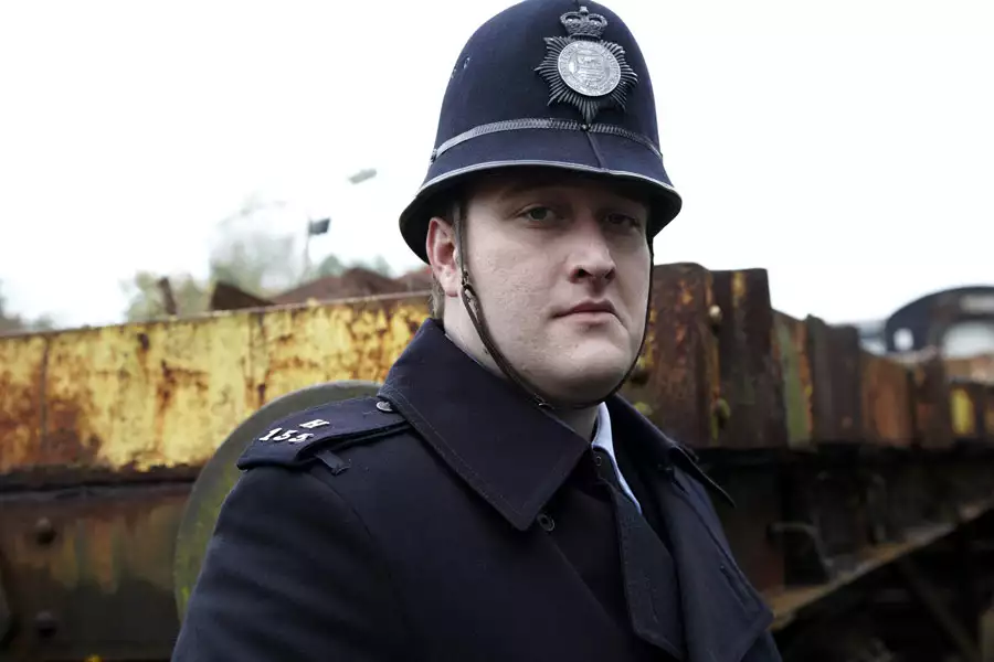 Endeavour - galeria zdjęć - filmweb